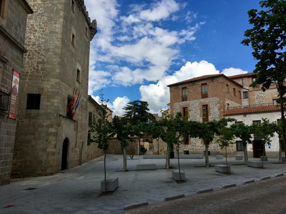 Vut Plaza Del Rastro Apartment Ávila Luaran gambar